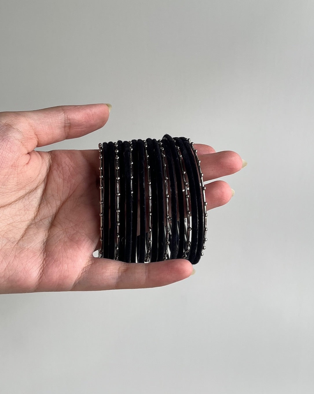 Siyah Velvet Bangles Set