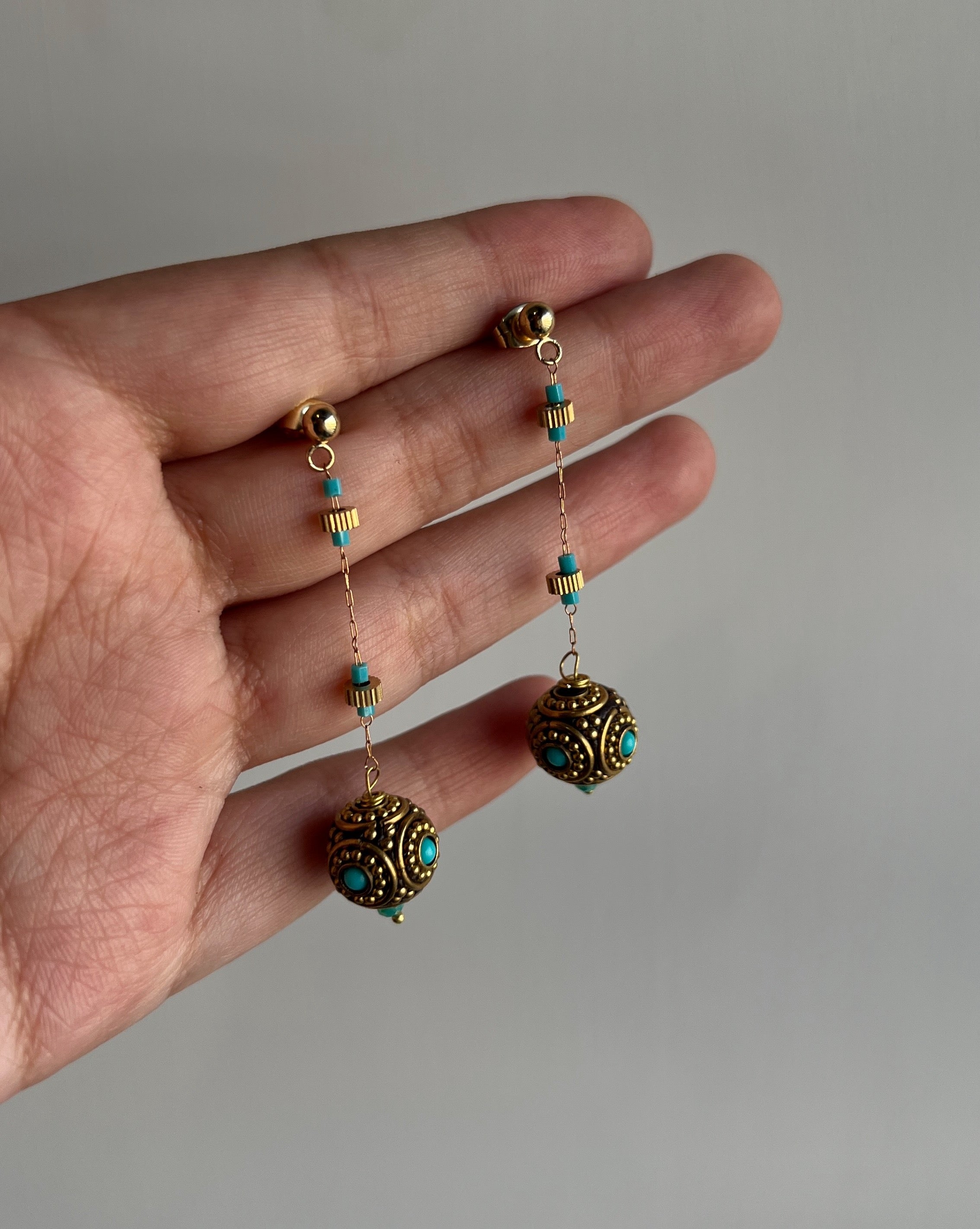 Saliha Earrings