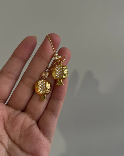 Pearl Anaar Earrings