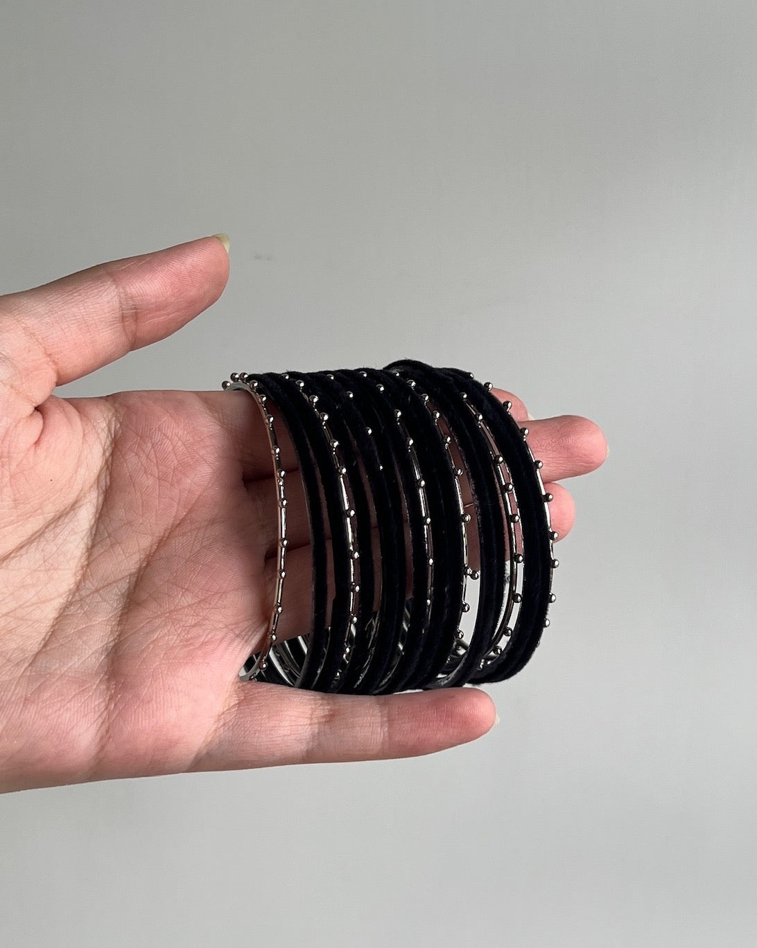 Siyah Velvet Bangles Set
