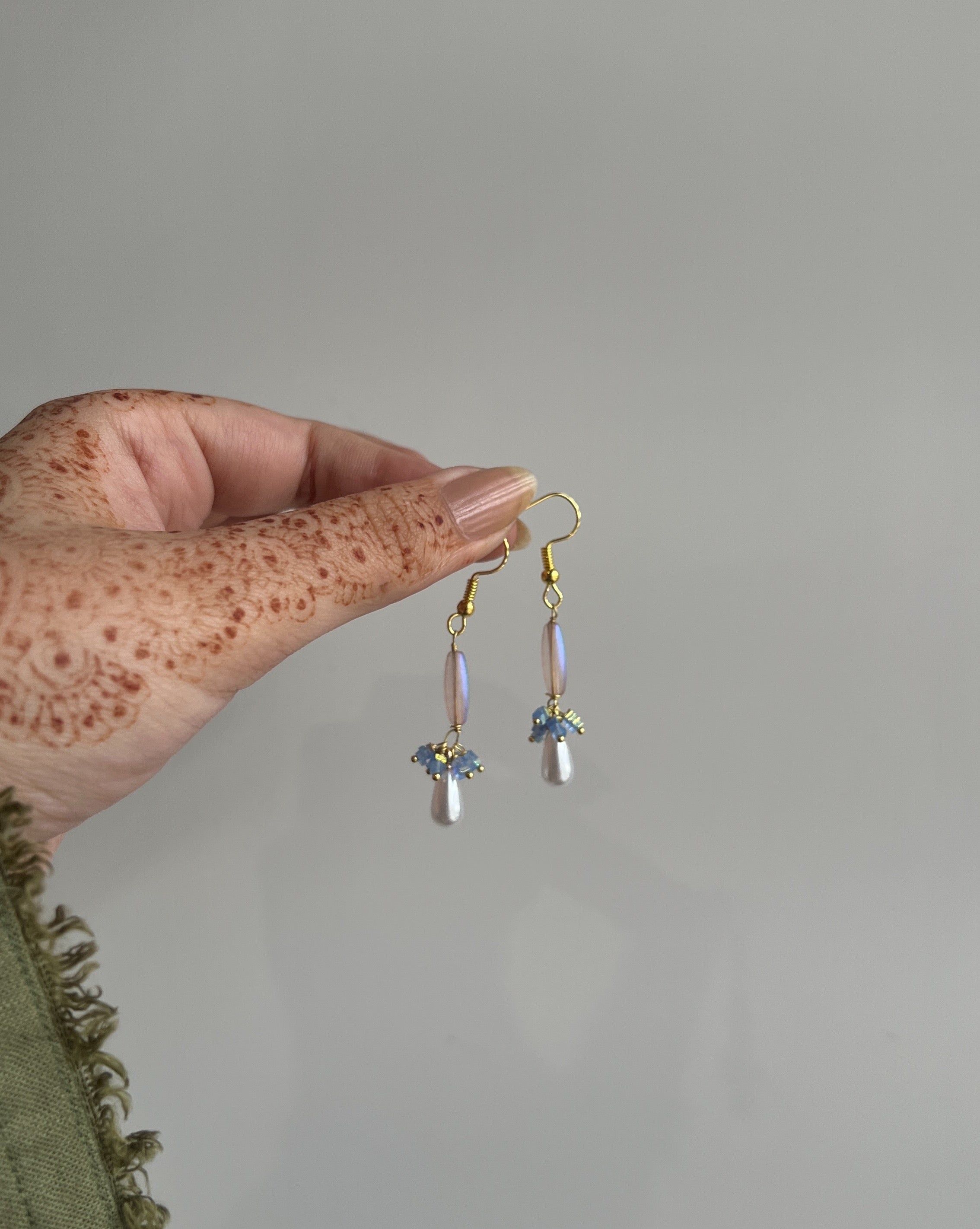 Arsila Earrings