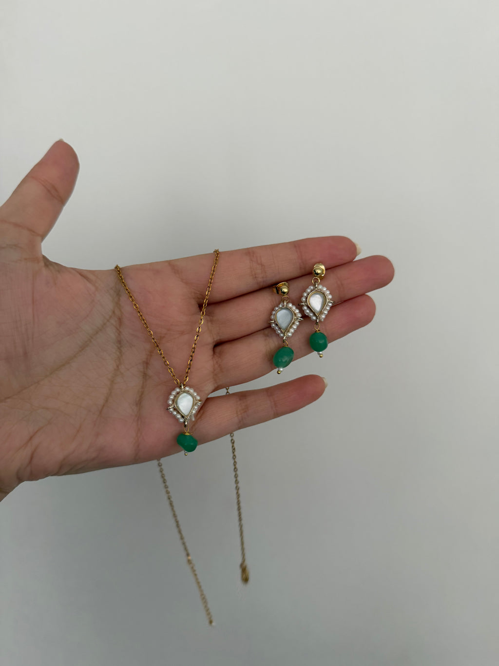 Mahnur Earrings