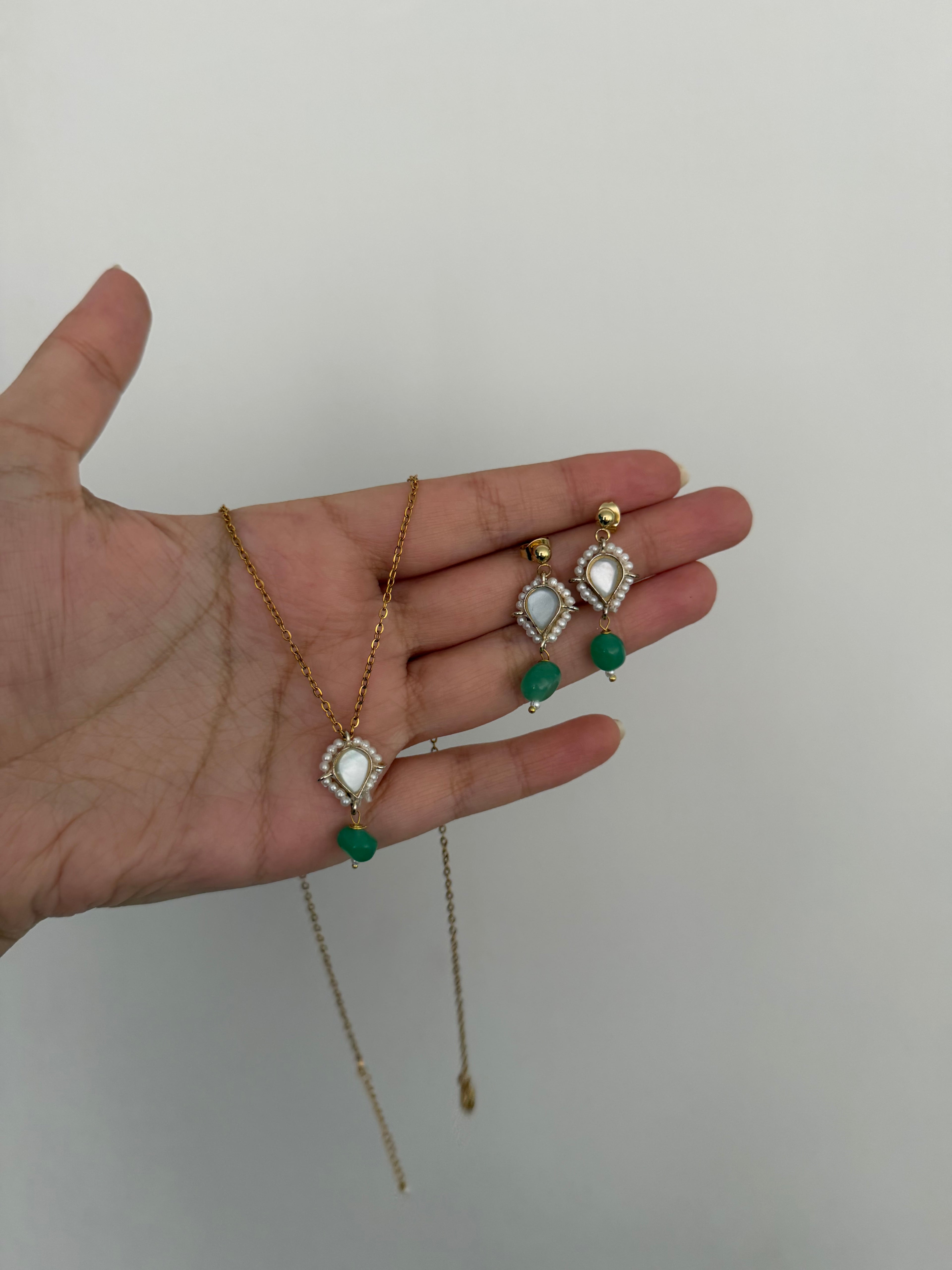 Mahnur Earrings