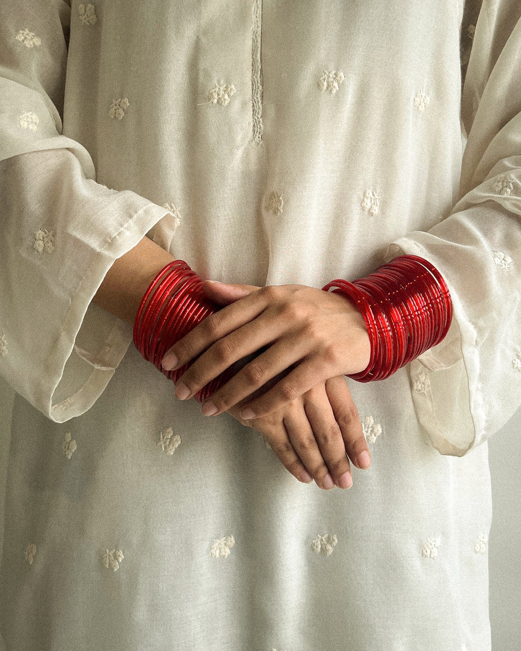 Surkh Glass Bangles